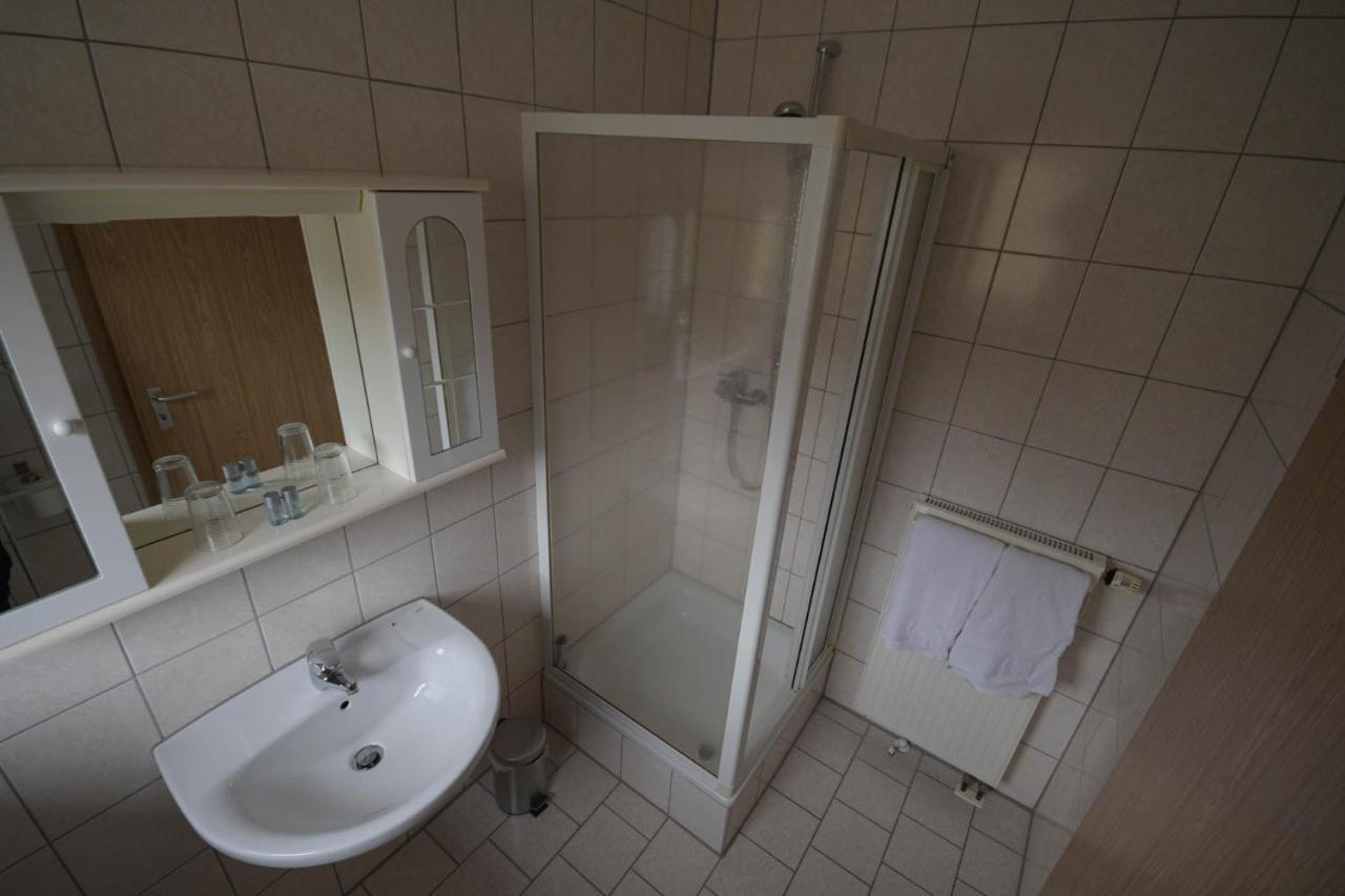 Zimmer Ohne Fruehstueck In Der Forellenzucht Burgen  Eksteriør billede