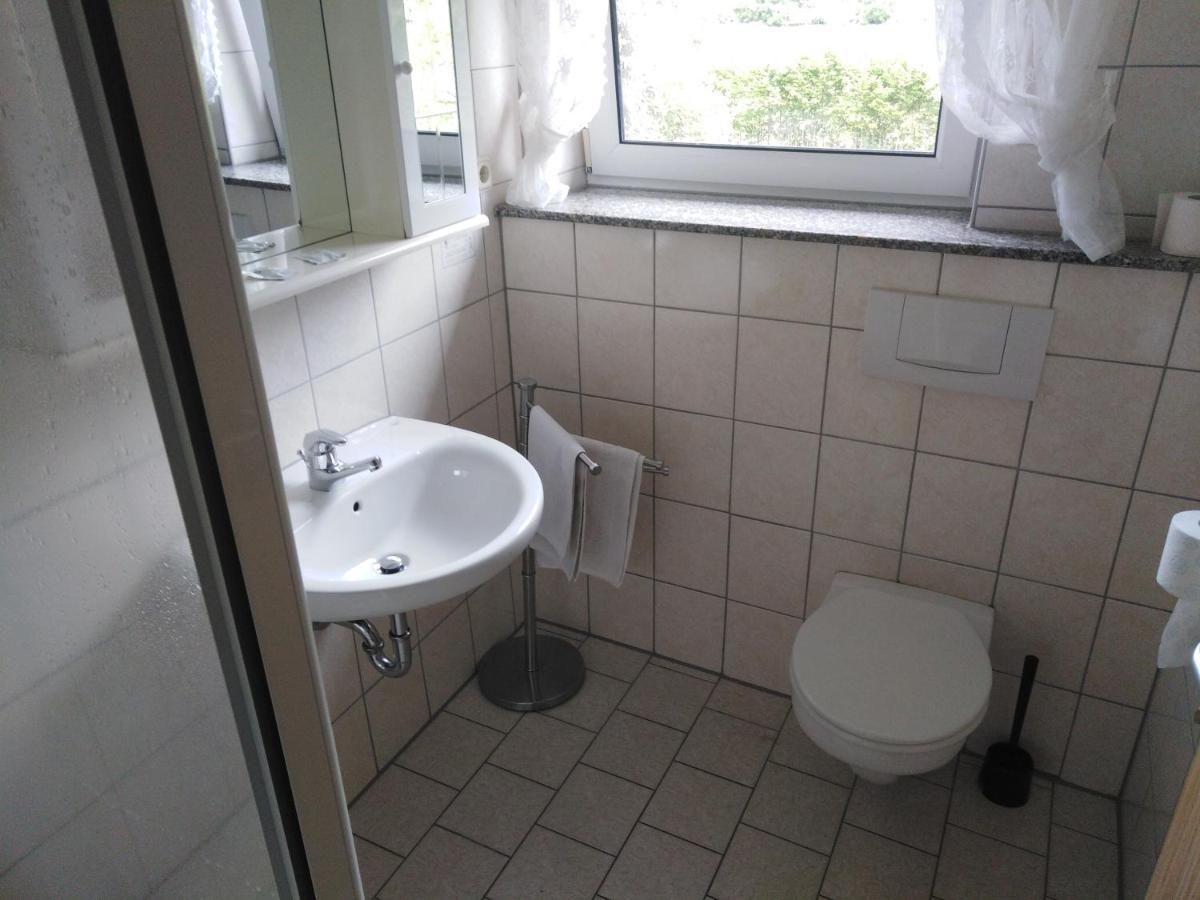 Zimmer Ohne Fruehstueck In Der Forellenzucht Burgen  Eksteriør billede