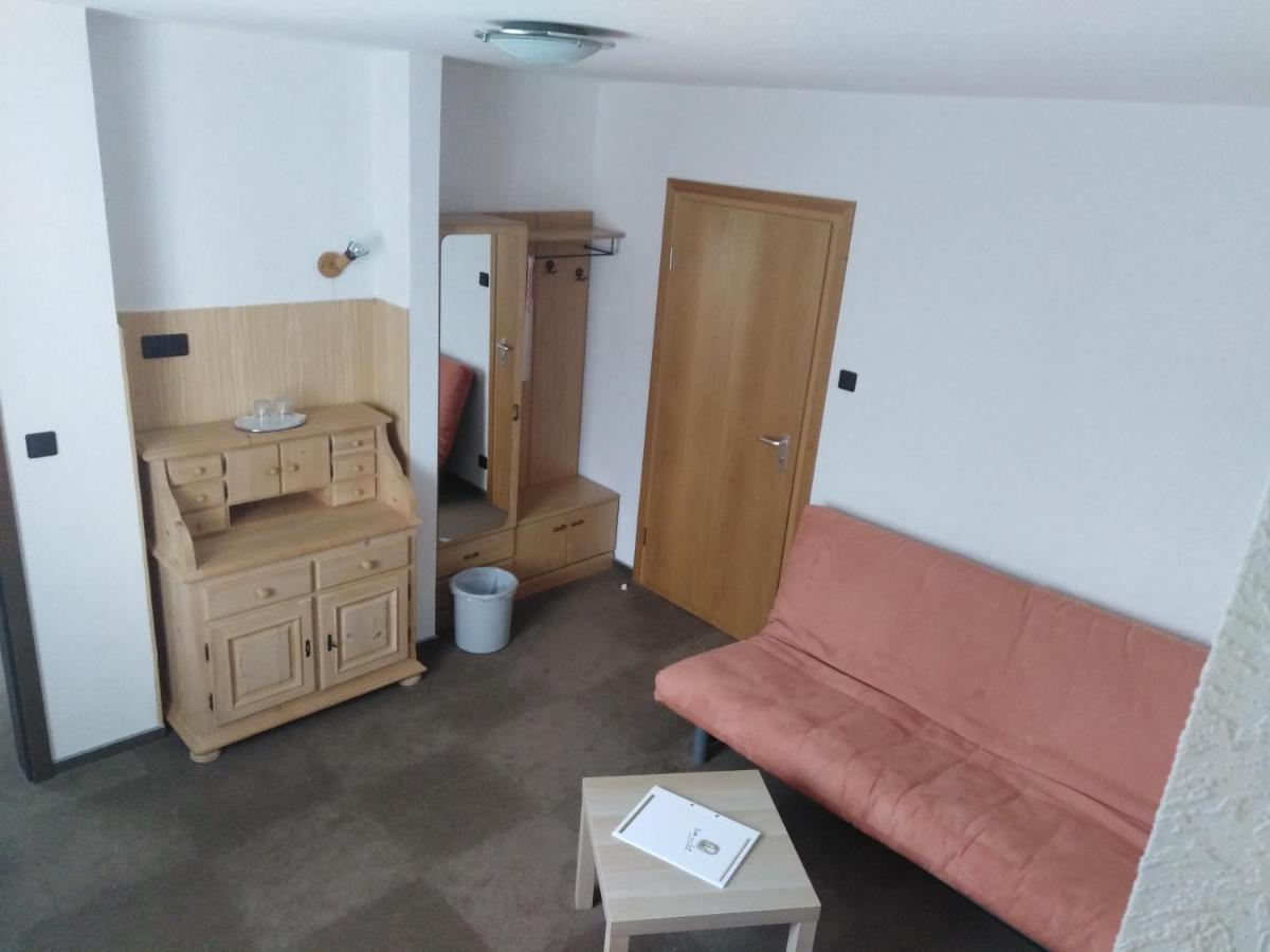 Zimmer Ohne Fruehstueck In Der Forellenzucht Burgen  Eksteriør billede